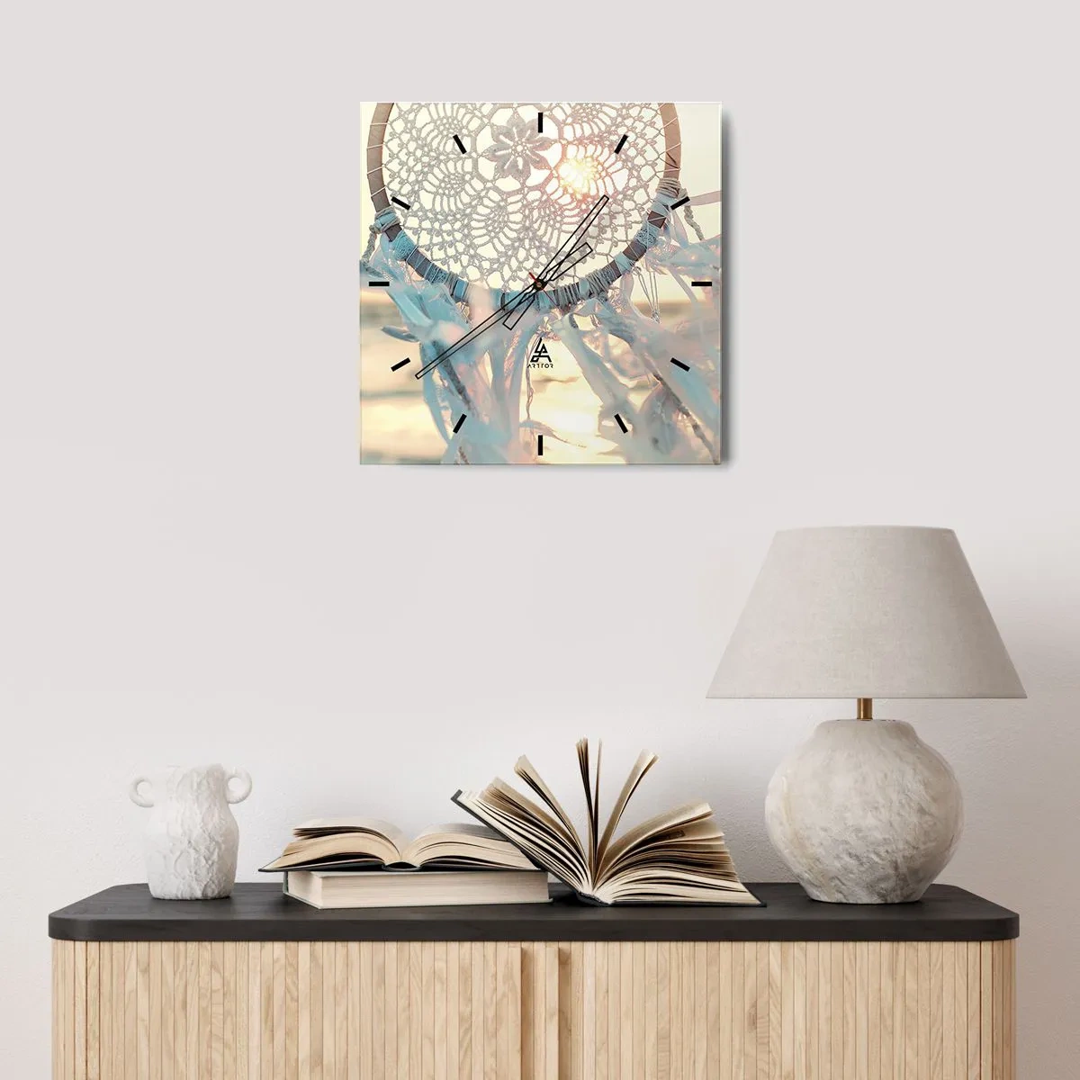 Wanduhr - Glasuhr - Ein zarter Traumfänger vor dem Hintergrund der untergehenden Sonne - 30x30cm - Totem aus Spitze - Moderne Wanddekoration für Wohnzimmer und Schlafzimmer ARTTOR