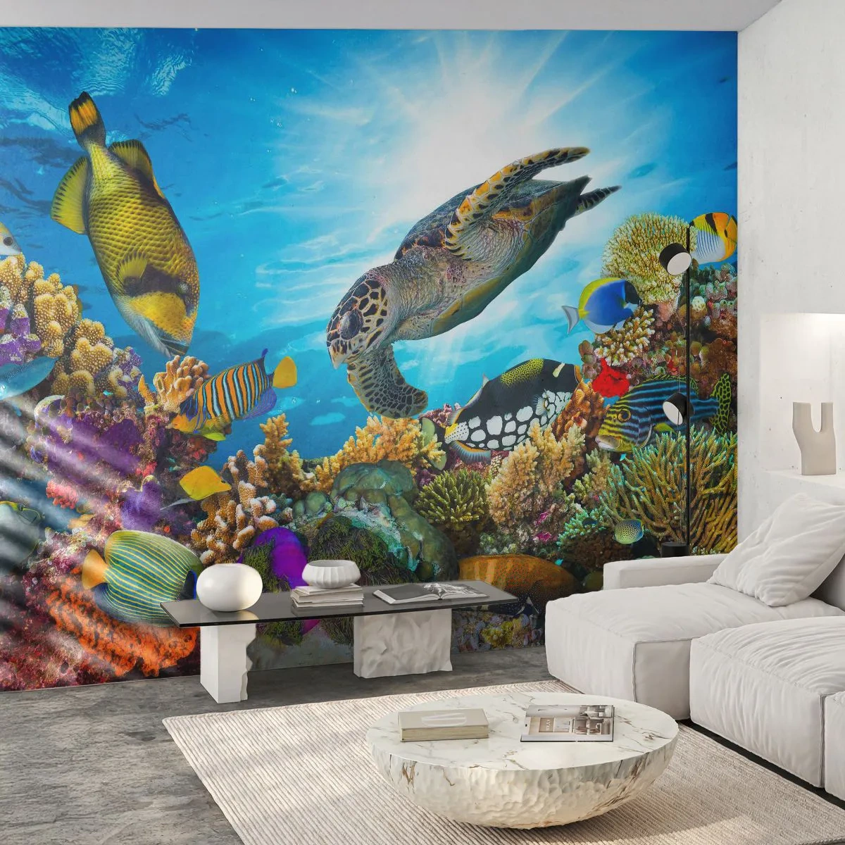 Fototapete Premium Sand - Unterwasserwelt mit Meeresschildkröte und bunten Fischen - 100x70cm - Korallenpromenade - Moderne Wanddekoration für Wohnzimmer und Schlafzimmer ARTTOR