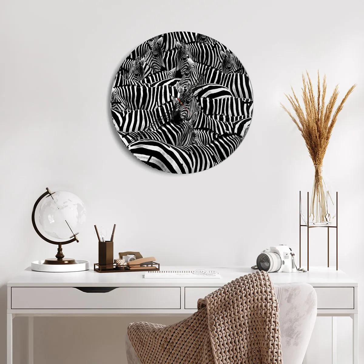 Wanduhr - Glasuhr - Eine Herde Zebras in einer Schwarz-Weiß-Komposition - 30x30cm - Gestreiftes Gruppenportrait - Moderne Wanddekoration für Wohnzimmer, Küche und Schlafzimmer ARTTOR