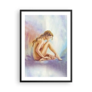 Poster in einem schwarzem Rahmen - Eine Frau in Gedanken versunken vor einem pastellfarbenen Hintergrund - 50x70cm - Akt der Jugend - Moderne Wanddekoration für Wohnzimmer und Schlafzimmer ARTTOR