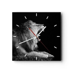 Wanduhr - Glasuhr - Ein brüllender Löwe auf schwarzem Hintergrund in Schwarz-Weiß-Tönen - 30x30cm - Ohne Zweifel - Moderne Wanddekoration für Wohnzimmer und Schlafzimmer ARTTOR