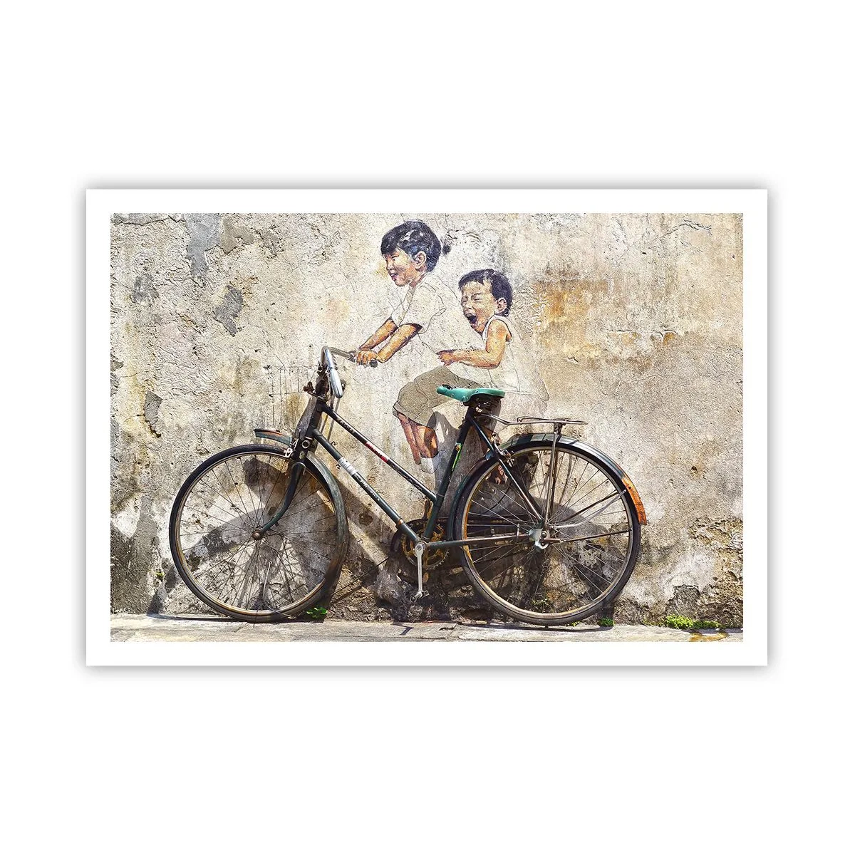 Poster - Streetart mit Fahrrad und Kinderzeichnungen an der Wand - 100x70cm - Richtig oder falsch? - Moderne Wanddekoration für Wohnzimmer und Schlafzimmer ARTTOR