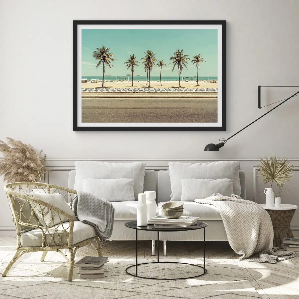 Poster in einem schwarzem Rahmen - Palmen am Strand mit Blick auf das Meer und den blauen Himmel - 70x50cm - Beim Bewachen des Strandes - Moderne Wanddekoration für Wohnzimmer und Schlafzimmer ARTTOR