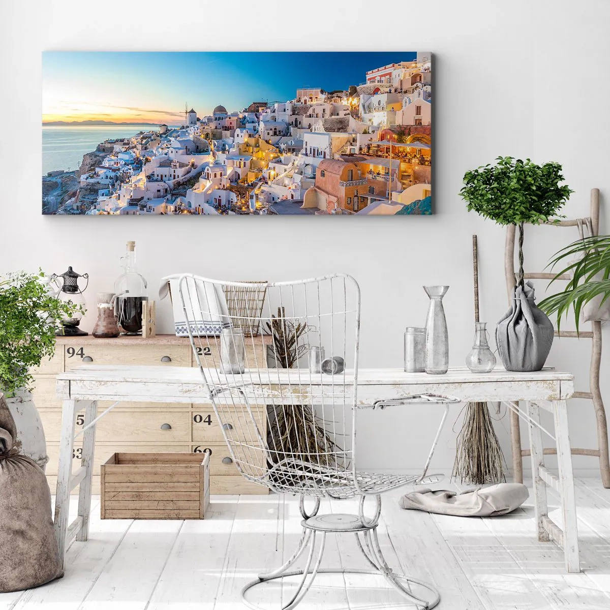 Bild auf Leinwand - Leinwandbild - Blick auf eine griechische Stadt bei Sonnenuntergang - 140x50cm - Die Essenz des Griechischen - Moderne Wanddekoration für Wohnzimmer und Schlafzimmer ARTTOR