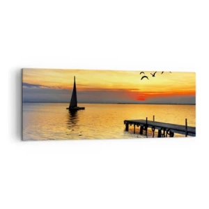 Bild auf Leinwand - Leinwandbild - Sonnenuntergang mit einem Segelboot und Pier auf einem ruhigen See - 140x50cm - Abendrückkehr - Moderne Wanddekoration für Wohnzimmer und Schlafzimmer ARTTOR