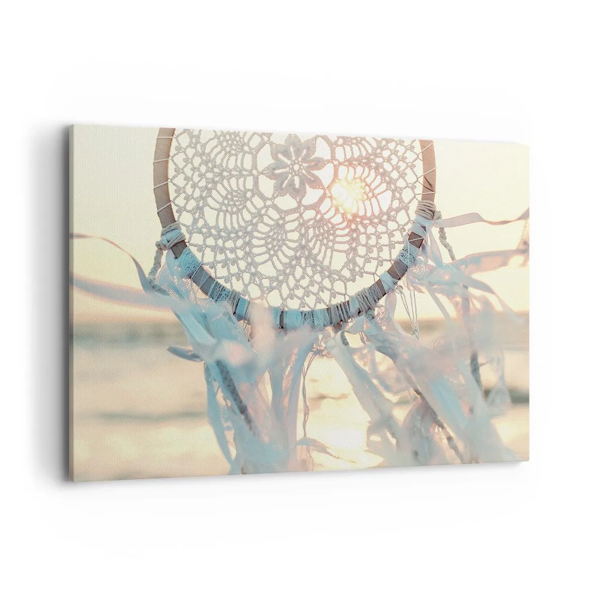 Bild auf Leinwand - Leinwandbild - Ein zarter Traumfänger vor dem Hintergrund der untergehenden Sonne - 120x80cm - Totem aus Spitze - Moderne Wanddekoration für Wohnzimmer und Schlafzimmer ARTTOR