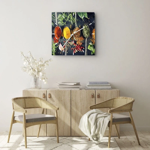 Wanduhr - Glasuhr - Bunte Gewürze auf Löffeln mit Kräutern im Hintergrund - 30x30cm - Kulinarische Magie - Moderne Wanddekoration für Wohnzimmer und Schlafzimmer ARTTOR