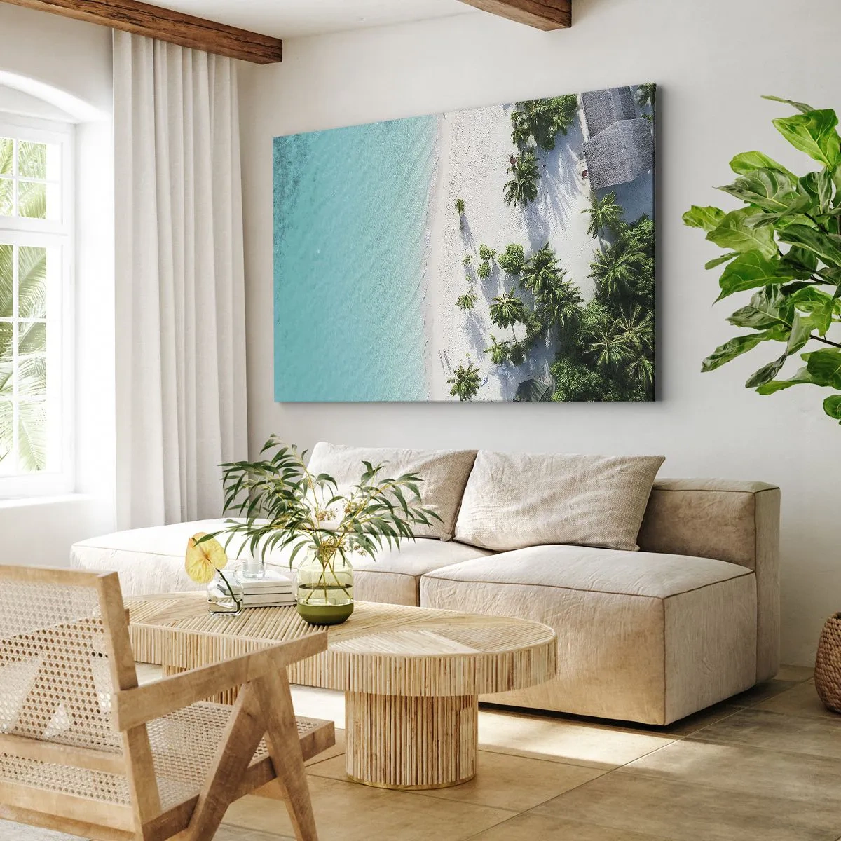 Bild auf Leinwand - Leinwandbild - Eine Vogelperspektive auf einen tropischen Strand mit türkisfarbenem Wasser und Palmen - 70x50cm - Urlaub im Paradies - Moderne Wanddekoration für Wohnzimmer und Schlafzimmer ARTTOR