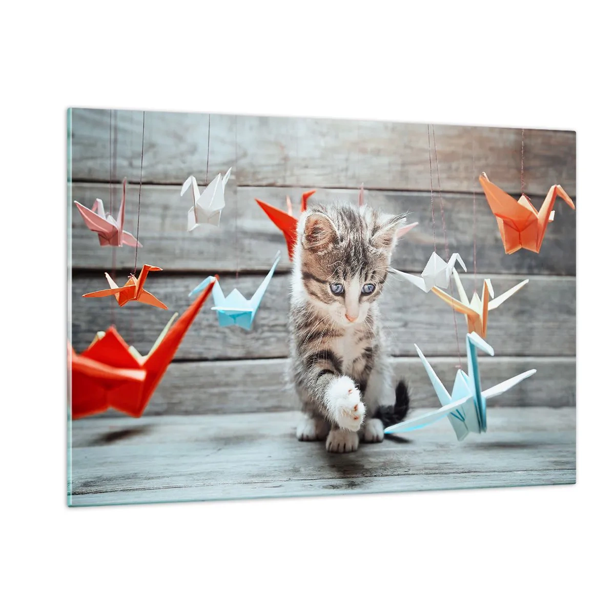 Glasbild - Bild auf glas - Eine Katze spielt mit bunten Origami-Kranichen - 120x80cm - Erste Stunde - Moderne Wanddekoration für Wohnzimmer und Schlafzimmer ARTTOR