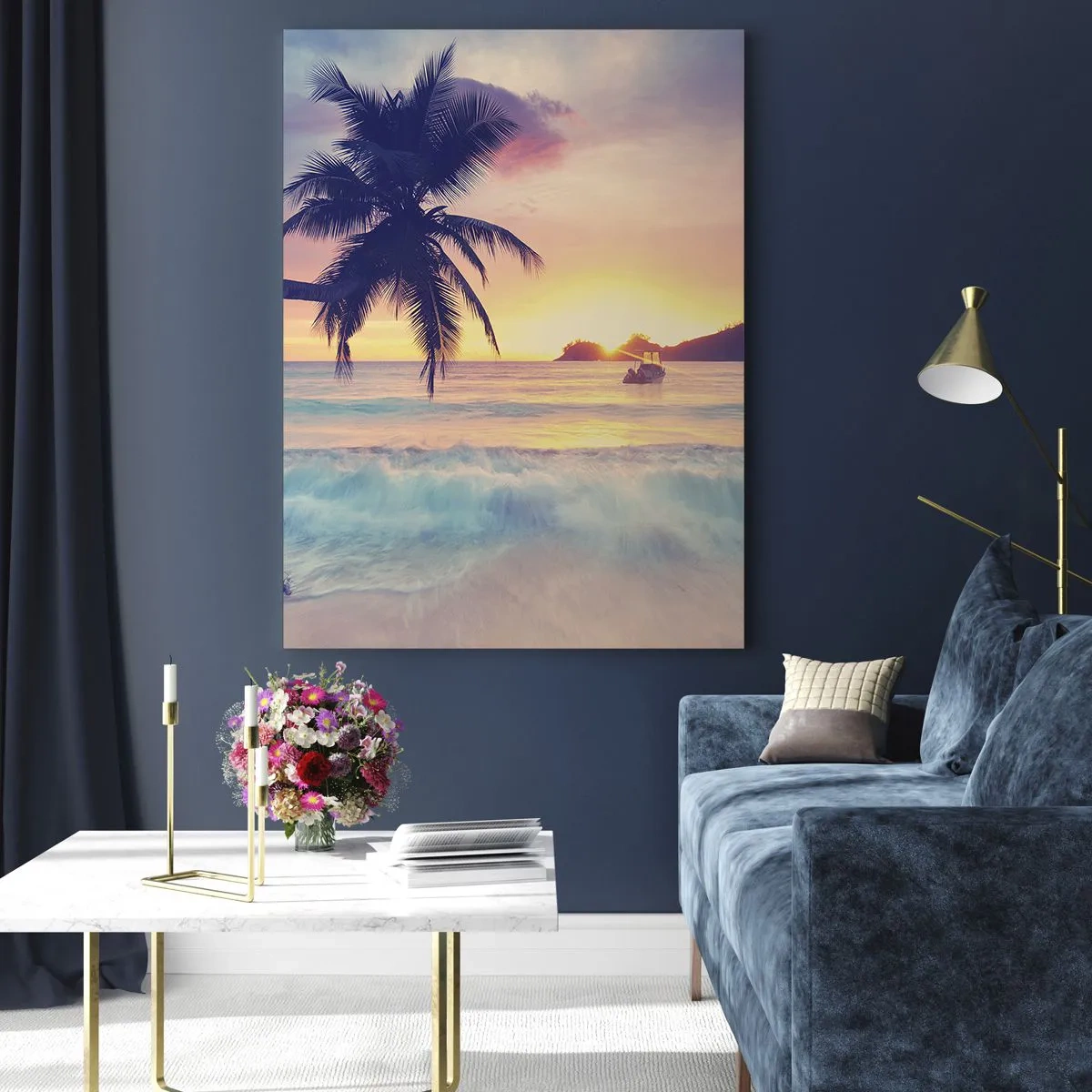 Glasbild - Bild auf glas - Strand mit Palmen und Sonnenuntergang über dem Meer - 70x100cm - Ein Abend in der Bucht - Moderne Wanddekoration für Wohnzimmer und Schlafzimmer ARTTOR