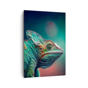 Bild auf Leinwand - Leinwandbild - Nahaufnahme eines Chamäleons in intensiven Farben - 70x100cm - Siehst du mich? Nicht gut… - Moderne Wanddekoration für Wohnzimmer und Schlafzimmer ARTTOR