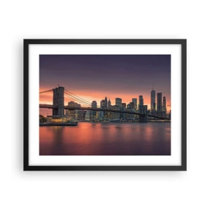 Poster in einem schwarzem Rahmen - Eingetaucht in lila Stille - 50x40 cm