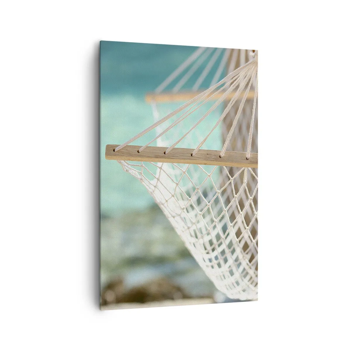 Bild auf Leinwand - Leinwandbild - Eine Hängematte mit Blick auf das türkisfarbene Wasser - 80x120cm - Zeit zum Entspannen - Moderne Wanddekoration für Wohnzimmer und Schlafzimmer ARTTOR
