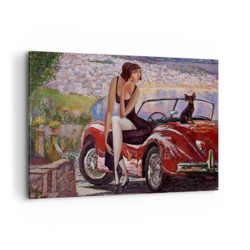 Bild auf Leinwand - Leinwandbild - Eine Frau neben einem roten Auto mit einer Stadt im Hintergrund - 120x80cm - Sommer? Nur an der Riviera - Moderne Wanddekoration für Wohnzimmer und Schlafzimmer ARTTOR