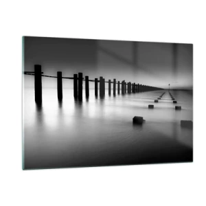 Glasbild - Bild auf glas - Ein minimalistischer schwarz-weißer Pier auf ruhigem Wasser - 120x80cm - Graue Distanz im Nebel - Moderne Wanddekoration für Wohnzimmer und Schlafzimmer ARTTOR