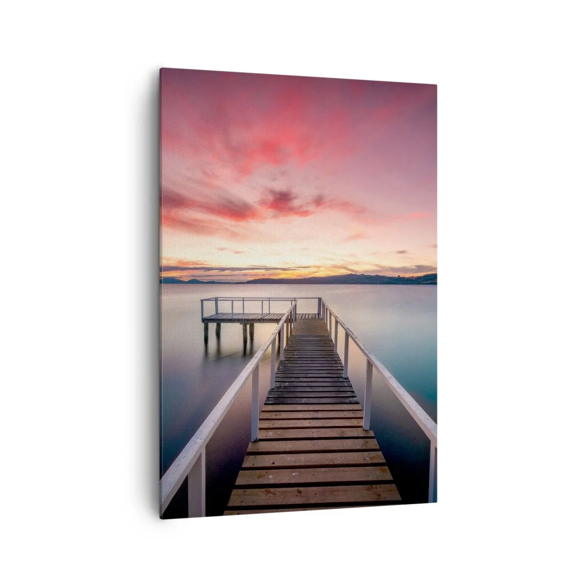 Bild auf Leinwand - Leinwandbild - Ein Steg, der bei Sonnenuntergang zu einem ruhigen See führt - 70x100cm - Die sanfte Flamme des Abends - Moderne Wanddekoration für Wohnzimmer und Schlafzimmer ARTTOR