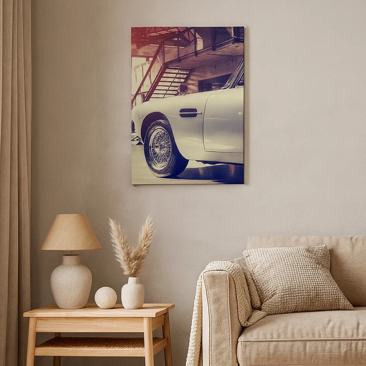 Bild auf Leinwand - Leinwandbild - Ein Oldtimer in einer stilvollen Garage mit industriellem Interieur - 50x70cm - Die Klassiker werden nicht alt - Moderne Wanddekoration für Wohnzimmer und Schlafzimmer ARTTOR