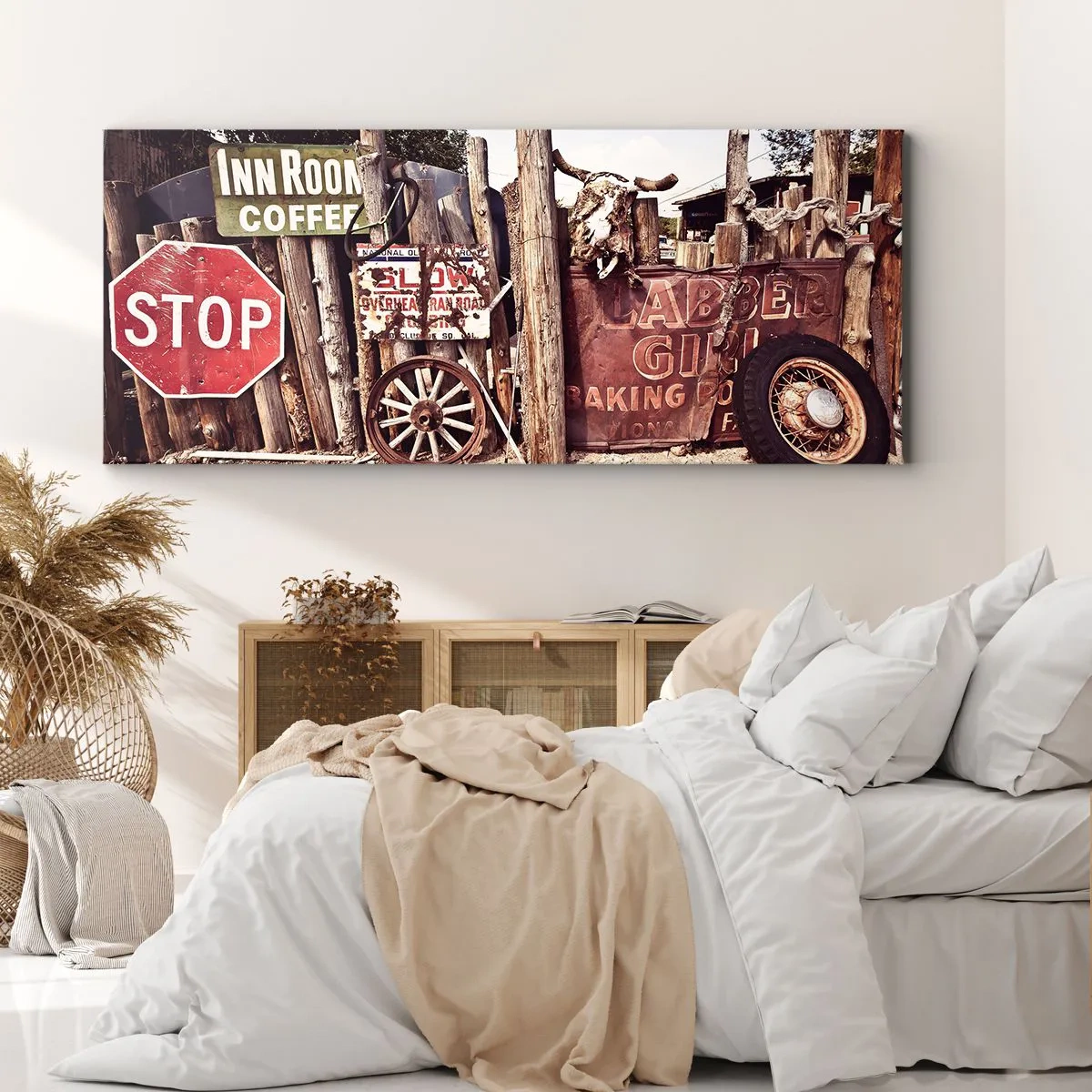 Bild auf Leinwand - Leinwandbild - Rustikale Dekoration mit Schildern und einem Rad am Zaun - 160x50cm - Und die Zeit ist stehen geblieben - Moderne Wanddekoration für Wohnzimmer und Schlafzimmer ARTTOR