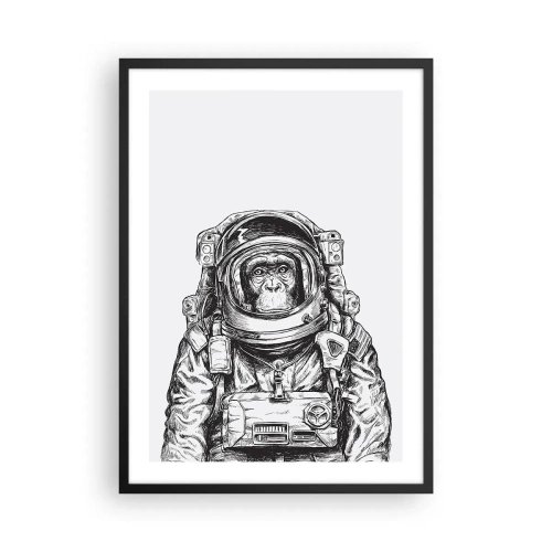 Poster in einem schwarzem Rahmen - Ein Affe in einem Raumanzug auf weißem Hintergrund - 50x70cm - Alternative Evolution - Moderne Wanddekoration für Wohnzimmer und Schlafzimmer ARTTOR