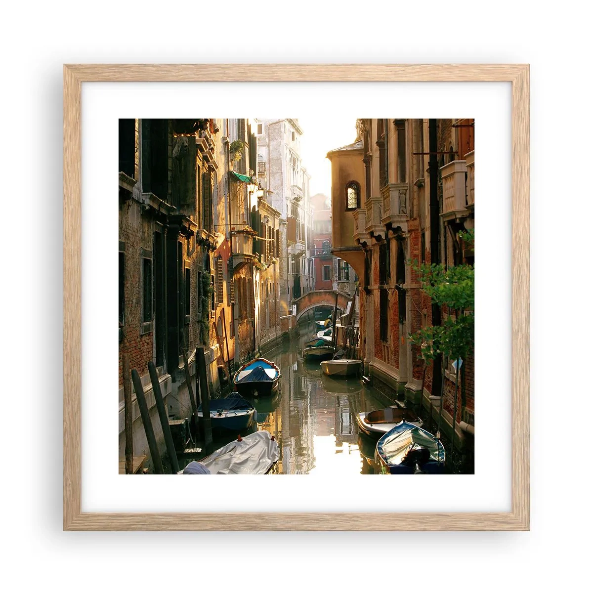 Poster in einem Rahmen aus heller Eiche - In einer venezianischen Gasse - 40x40 cm