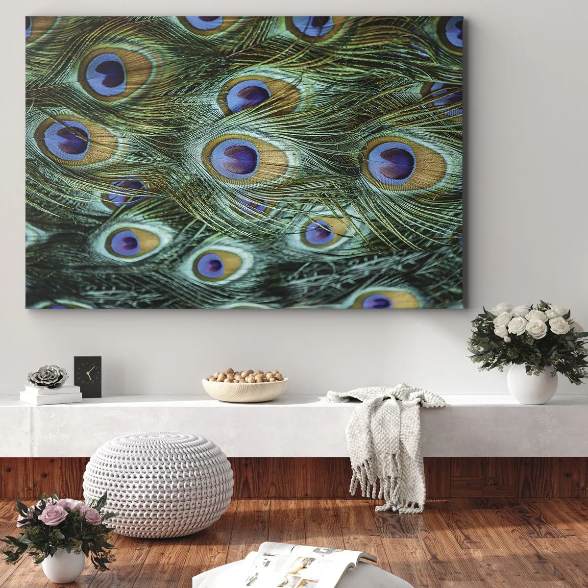 Bild auf Leinwand - Leinwandbild - Details von Pfauenfedern in satten Farben - 70x50cm - Ein Blick mit Pfauenaugen - Moderne Wanddekoration für Wohnzimmer und Schlafzimmer ARTTOR