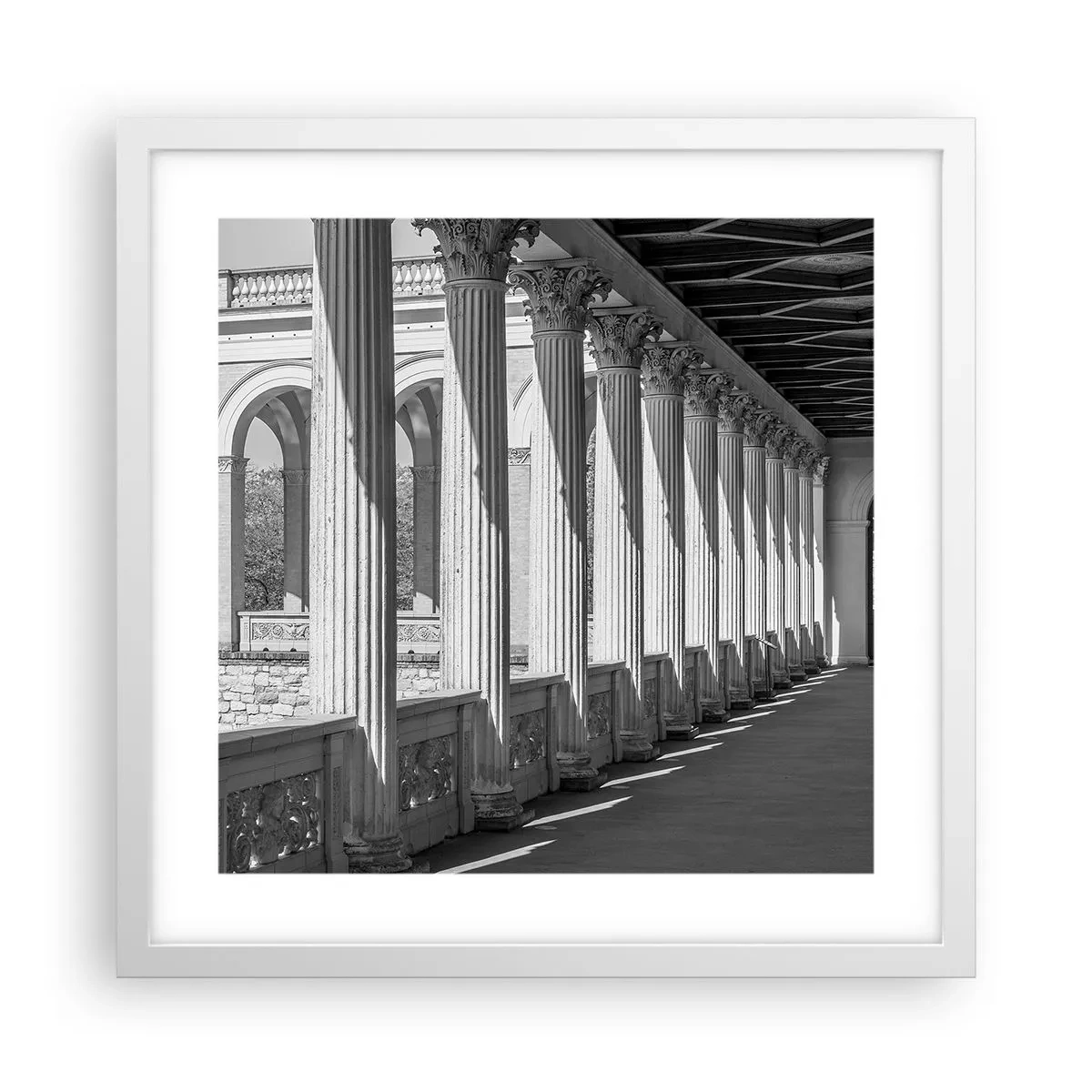 Poster in einem weißen Rahmen - Sonnige Arkade - 40x40 cm