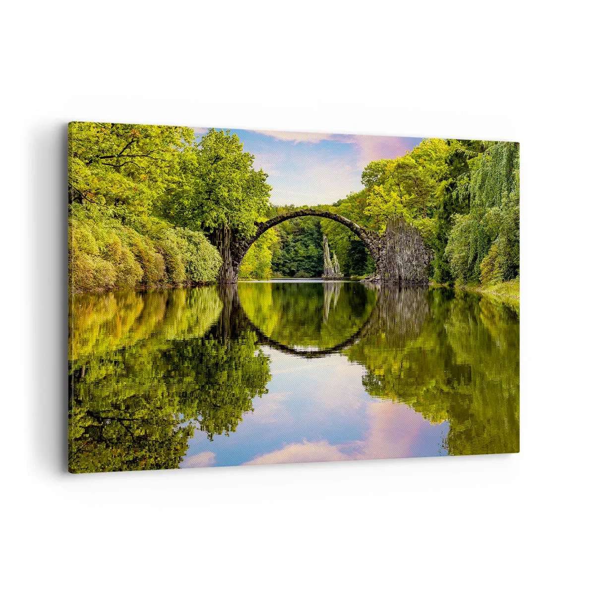 Bild auf Leinwand - Leinwandbild - Eine Steinbrücke über einen Fluss mit einer perfekten Spiegelung im Wasser - 100x70cm - An der Kreuzung zweier Welten - Moderne Wanddekoration für Wohnzimmer und Schlafzimmer ARTTOR