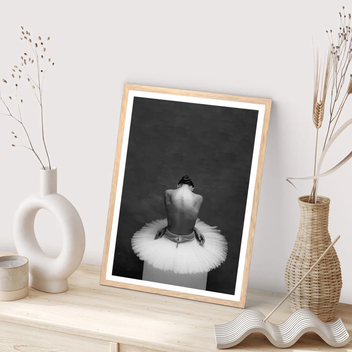 Poster in einem Rahmen aus heller Eiche - Es blüht gerade - 30x40 cm