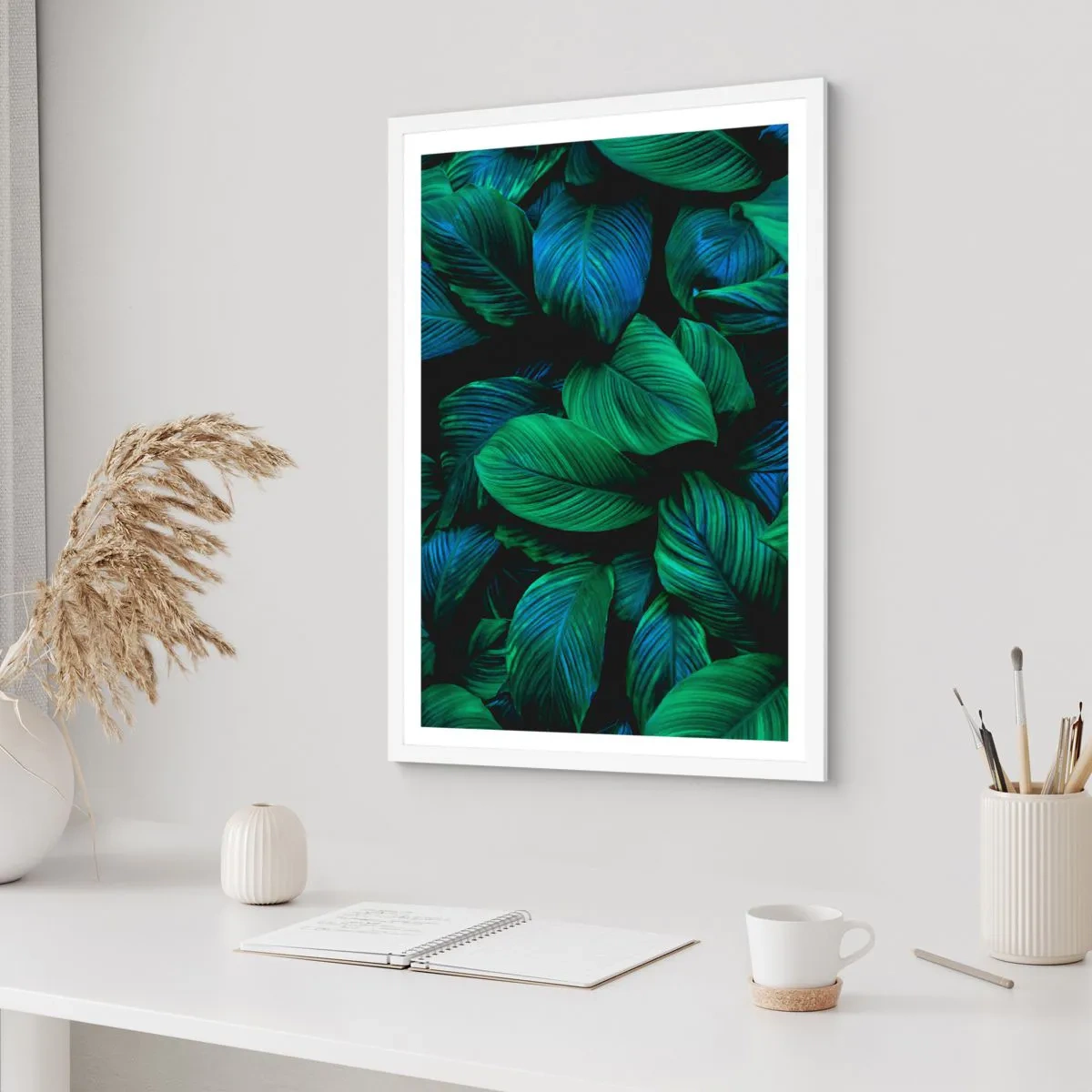 Poster in einem weißen Rahmen - In der grünen Menge - 70x100 cm