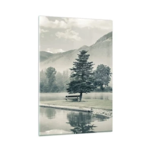 Glasbild - Bild auf glas - Ein malerischer See mit einer Bank und Nebel im Hintergrund - 80x120cm - Der See schläft noch - Moderne Wanddekoration für Wohnzimmer und Schlafzimmer ARTTOR
