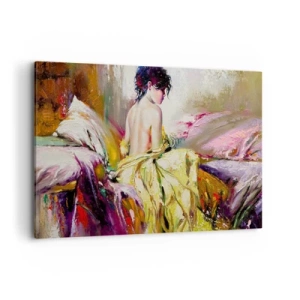 Bild auf Leinwand - Leinwandbild - Eine malerische Szene einer Frau auf einem Bett in romantischer Atmosphäre - 120x80cm - Zwischen den Lippen und dem Rand der Tasse - Moderne Wanddekoration für Wohnzimmer und Schlafzimmer ARTTOR