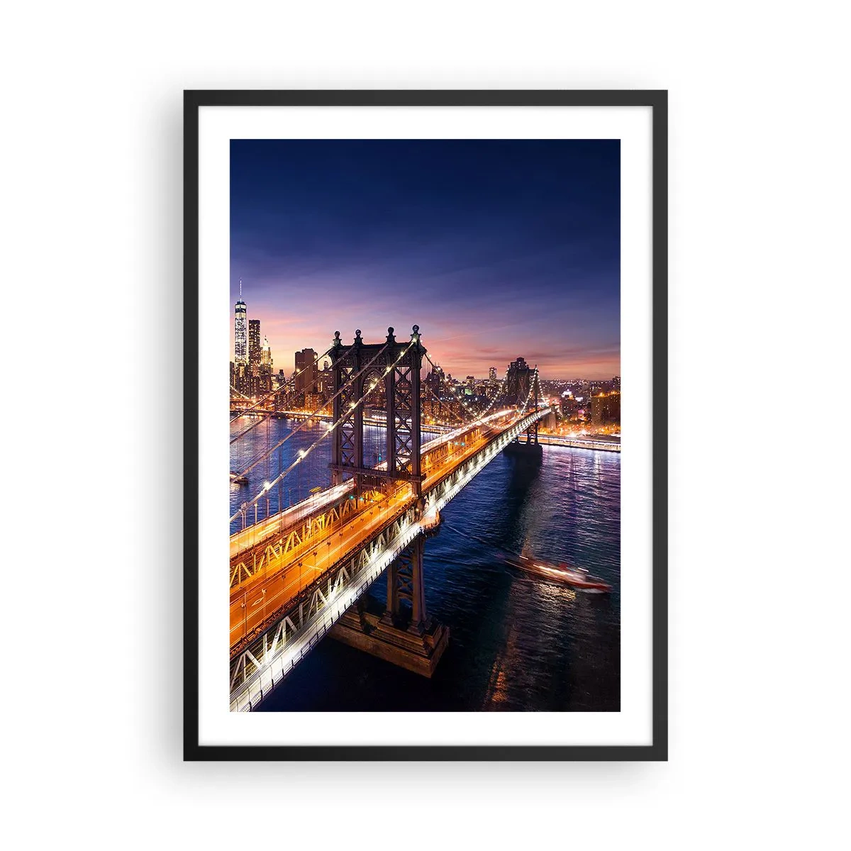 Poster in einem schwarzem Rahmen - New York City Bridge bei Nacht mit Blick auf die Stadt - 50x70cm - Eine leuchtende Brücke zum Herzen der Stadt - Moderne Wanddekoration für Wohnzimmer und Schlafzimmer ARTTOR
