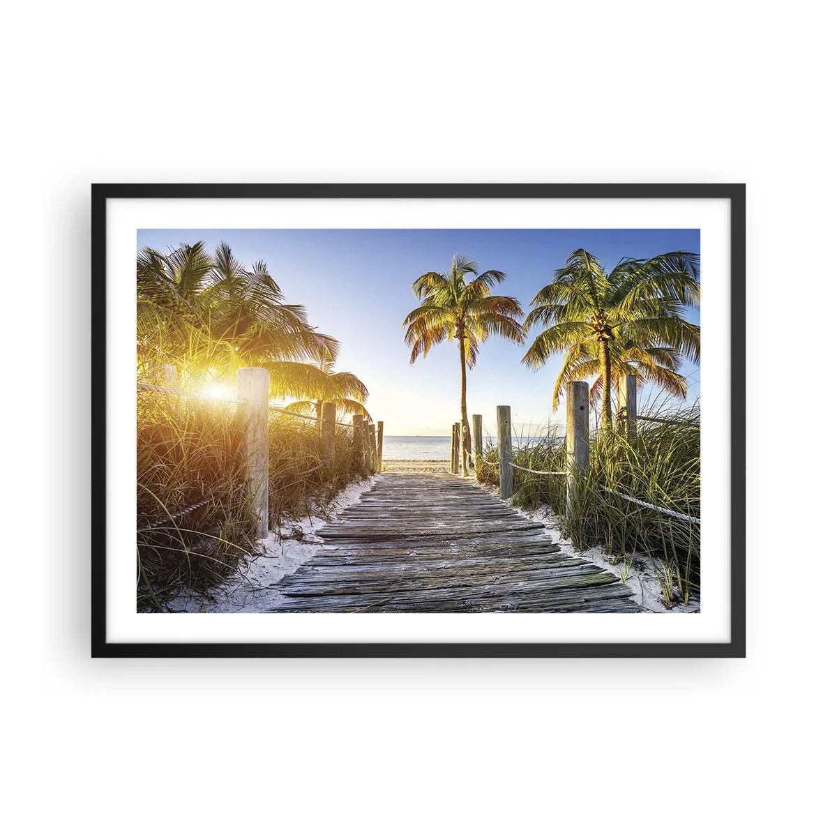 Poster in einem schwarzem Rahmen - Holzweg am Strand mit Palmen im Hintergrund - 70x50cm - Direkt ins Paradies - Moderne Wanddekoration für Wohnzimmer und Schlafzimmer ARTTOR