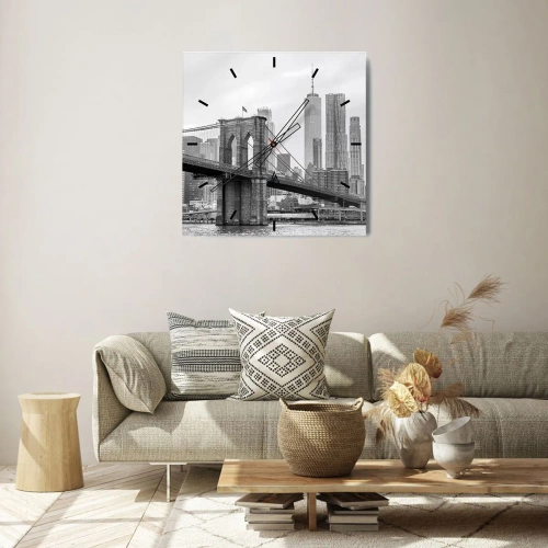 Wanduhr - Glasuhr - Brooklyn Bridge mit New Yorker Wolkenkratzern im Hintergrund - 30x30cm - New Yorker Atmosphäre - Moderne Wanddekoration für Wohnzimmer und Schlafzimmer ARTTOR