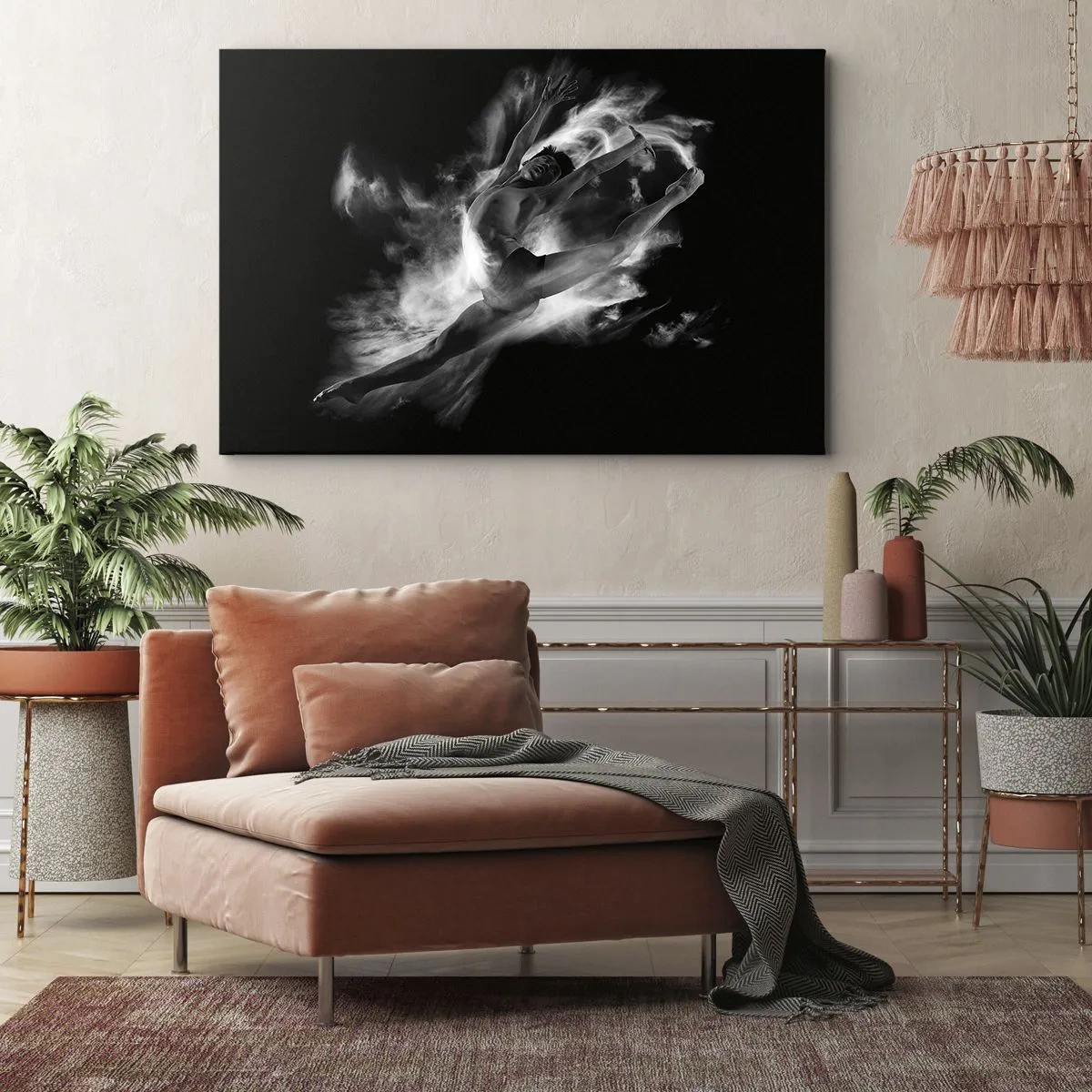 Bild auf Leinwand - Leinwandbild - Eine Tänzerin in dynamischer Pose vor schwarzem Hintergrund - 100x70cm - Im Flug hängen geblieben - Moderne Wanddekoration für Wohnzimmer und Schlafzimmer ARTTOR