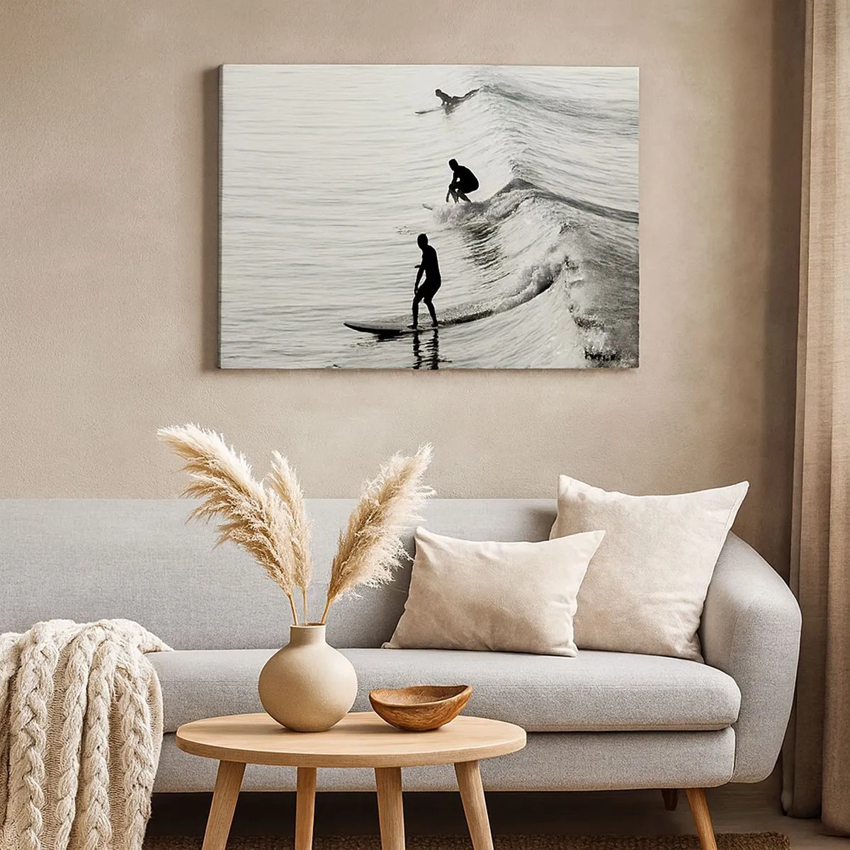 Bild auf Leinwand - Leinwandbild - Surfer auf den Wellen in einer monochromen Aufnahme - 70x50cm - Gegen die Welle - Moderne Wanddekoration für Wohnzimmer und Schlafzimmer ARTTOR