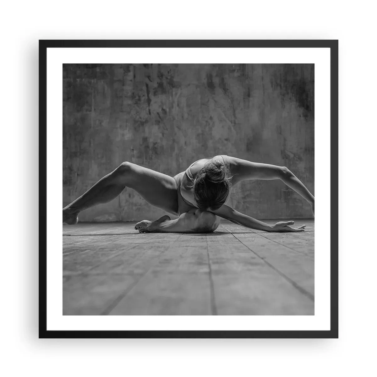 Poster in einem schwarzem Rahmen - Symmetrie gefunden - 60x60 cm