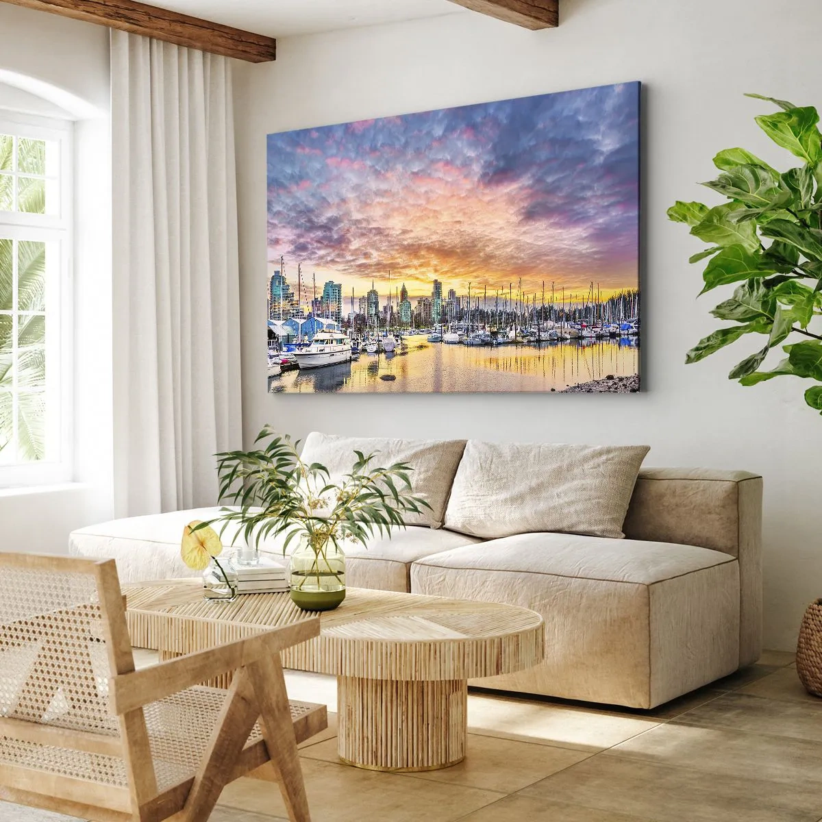 Bild auf Leinwand - Leinwandbild - Marina mit Yachten und Stadtbild bei Sonnenuntergang - 70x50cm - Die Stadt der tausend Seefahrer - Moderne Wanddekoration für Wohnzimmer und Schlafzimmer ARTTOR