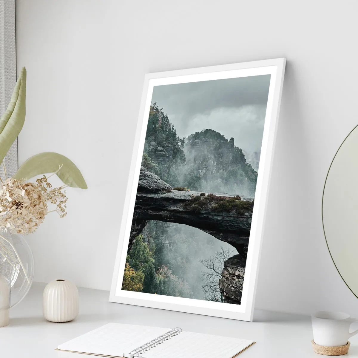 Poster in einem weißen Rahmen - Abenteuer beginnt gleich - 30x40 cm
