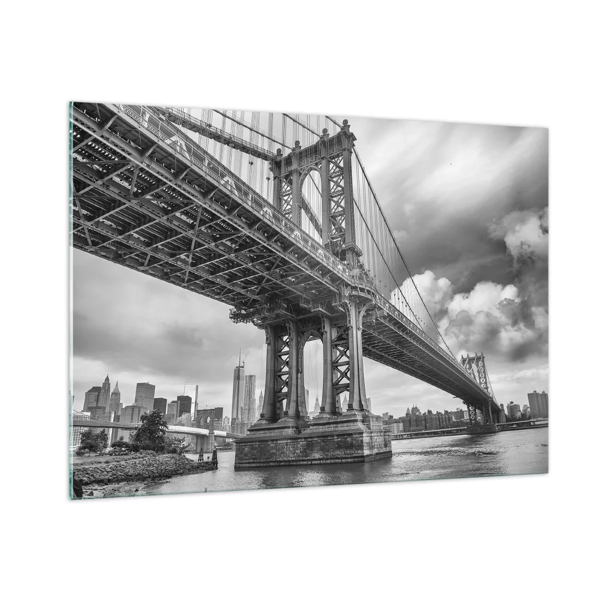Glasbild - Bild auf glas - Eine Hängebrücke in monochromer Umgebung - 100x70cm - Ins Herz der Stadt - Moderne Wanddekoration für Wohnzimmer und Schlafzimmer ARTTOR