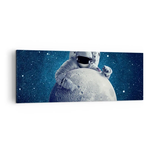 Bild auf Leinwand - Leinwandbild - Astronaut hält den Mond vor einem Sternenhimmel - 140x50cm - Weltraumjoker - Moderne Wanddekoration für Wohnzimmer und Schlafzimmer ARTTOR