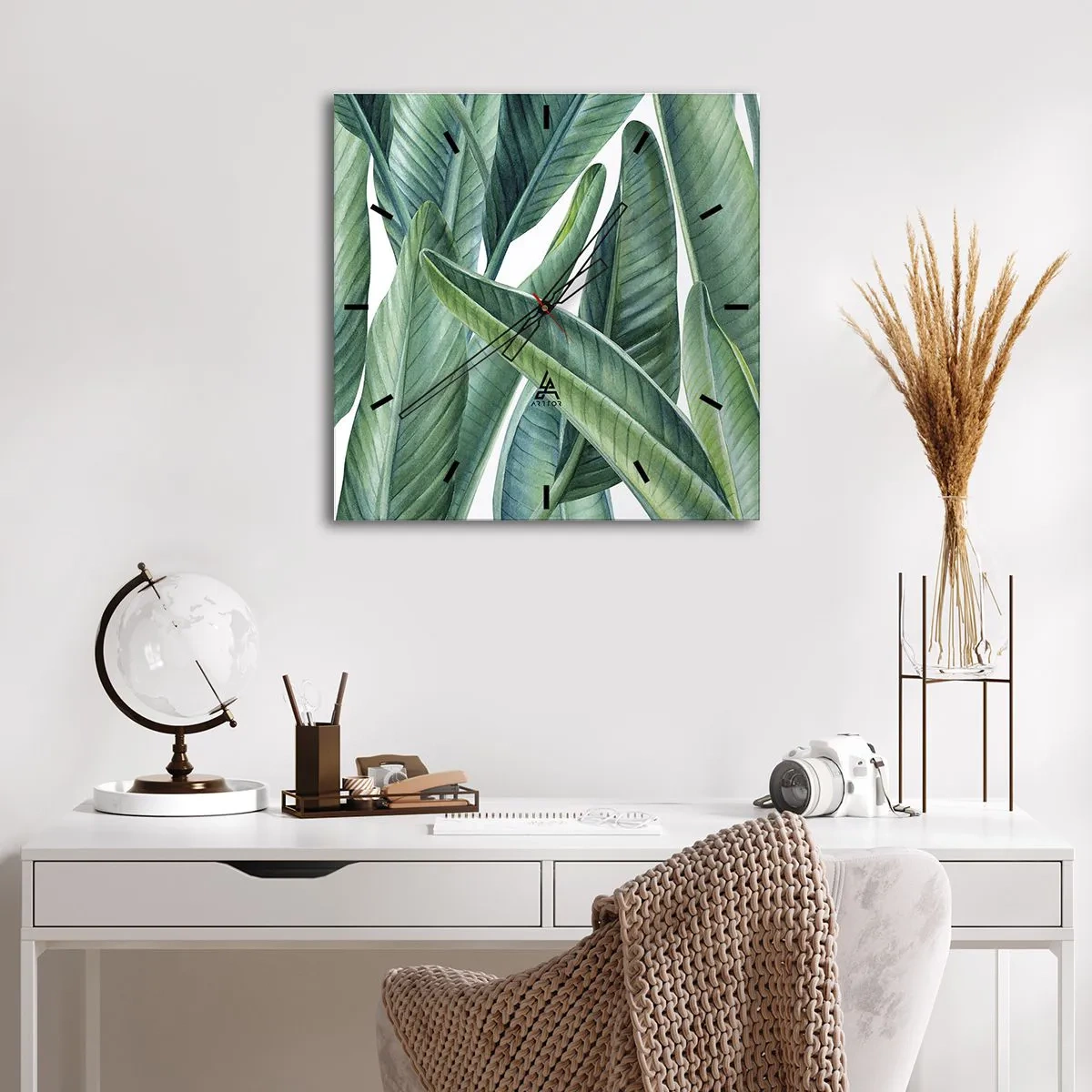 Wanduhr - Glasuhr - Grüne Blätter im minimalistischen, botanischen Stil - 30x30cm - An und für sich Grün - Moderne Wanddekoration für Wohnzimmer und Schlafzimmer ARTTOR