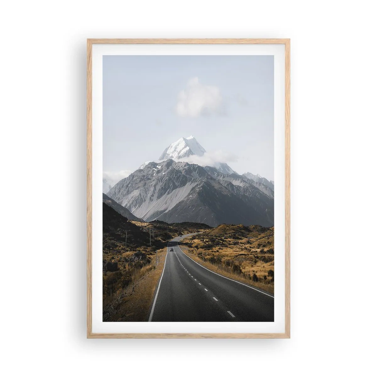 Poster in einem Rahmen aus heller Eiche - Der Weg ins Herz der Berge - 61x91 cm