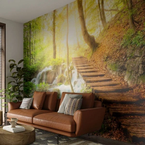 Selbstklebende Fototapete Deluxe Sticker - Eine ersehnte Kühle - Landschaft, Wasserfall, Wald - 450x315 cm