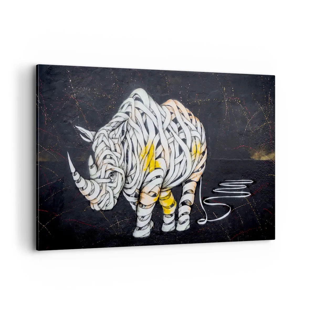 Bild auf Leinwand - Leinwandbild - Ein geschnitztes Nashorn mit abstrakten Streifen auf dunklem Hintergrund. - 120x80cm - Dicke Haut ist ein Mythos - Moderne Wanddekoration für Wohnzimmer und Schlafzimmer ARTTOR