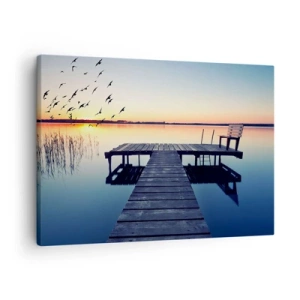 Bild auf Leinwand - Leinwandbild - Holzsteg auf einem See bei Sonnenaufgang mit Vögeln - 70x50cm - Das war ein guter Tag - Moderne Wanddekoration für Wohnzimmer und Schlafzimmer ARTTOR