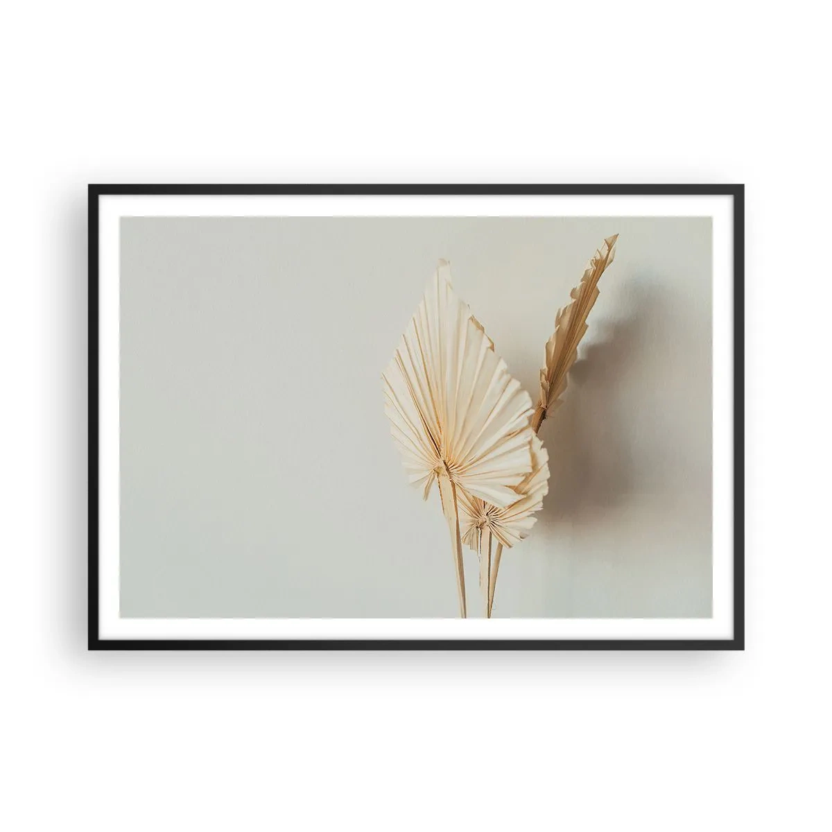 Poster in einem schwarzem Rahmen - Getrocknete Palmblätter in minimalistischem Arrangement - 100x70cm - Wenn Sie Erleichterung brauchen - Moderne Wanddekoration für Wohnzimmer und Schlafzimmer ARTTOR