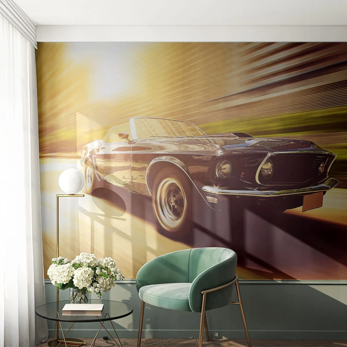 Fototapete Premium Sand - Ein klassisches schwarzes Cabrio in Bewegung vor der Kulisse einer Stadt - 100x70cm - 1967 - die Legende kehrt zurück - Moderne Wanddekoration für Wohnzimmer und Schlafzimmer ARTTOR