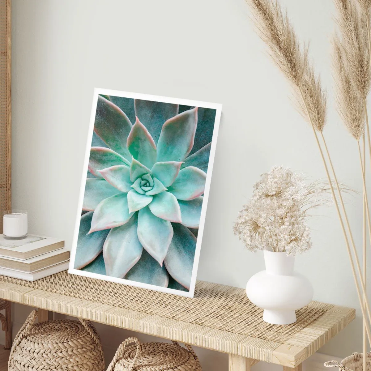 Poster - Eine Nahaufnahme der symmetrischen Blätter einer Sukkulente in Grüntönen. - 50x70cm - Das Herz der Wüste - Moderne Wanddekoration für Wohnzimmer und Schlafzimmer ARTTOR
