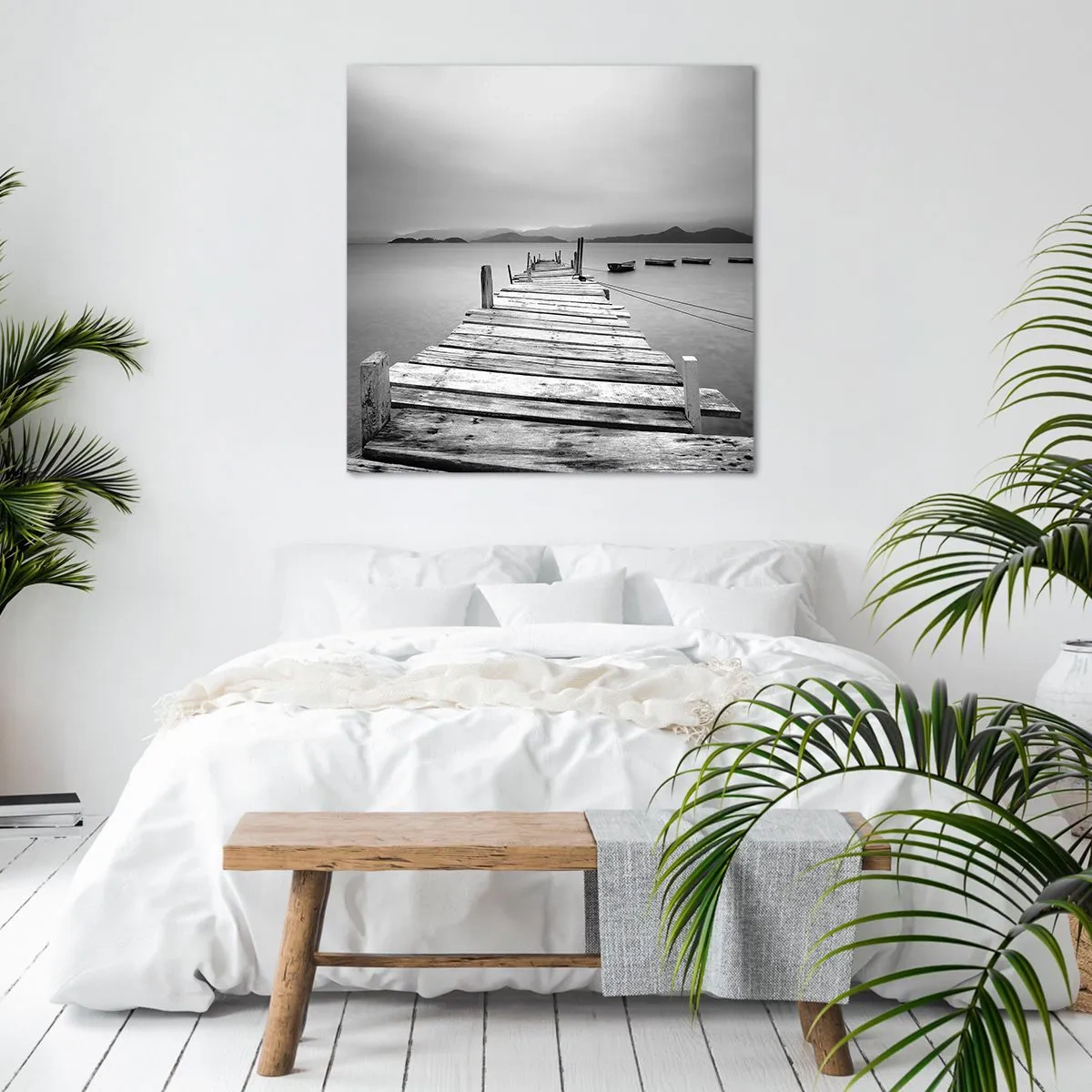 Bild auf Leinwand - Leinwandbild - Hinter den Bergen, jenseits der Meere - 70x70 cm